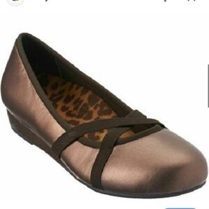 Vionic Dakota Slip On Shoes Size 6